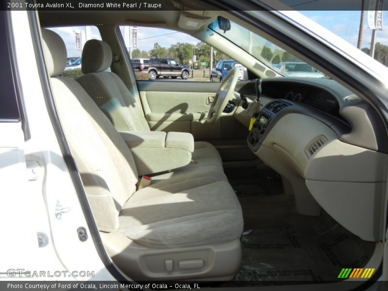 Diamond White Pearl / Taupe 2001 Toyota Avalon XL