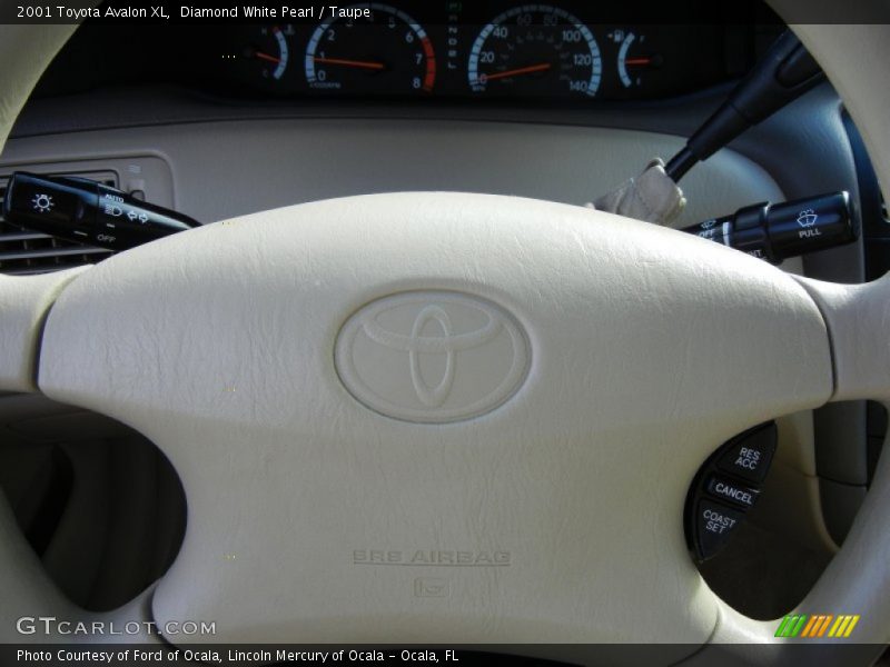 Diamond White Pearl / Taupe 2001 Toyota Avalon XL