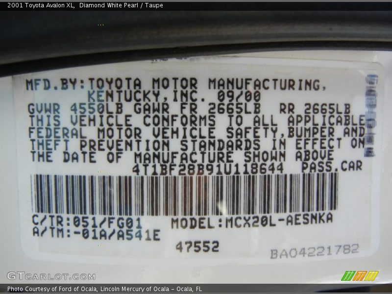 2001 Avalon XL Diamond White Pearl Color Code 051