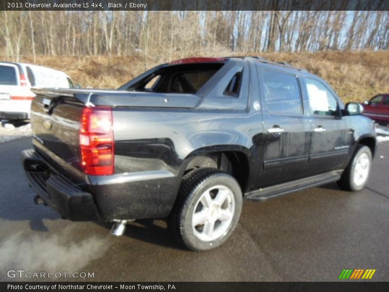  2013 Avalanche LS 4x4 Black