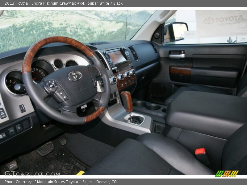 Super White / Black 2013 Toyota Tundra Platinum CrewMax 4x4