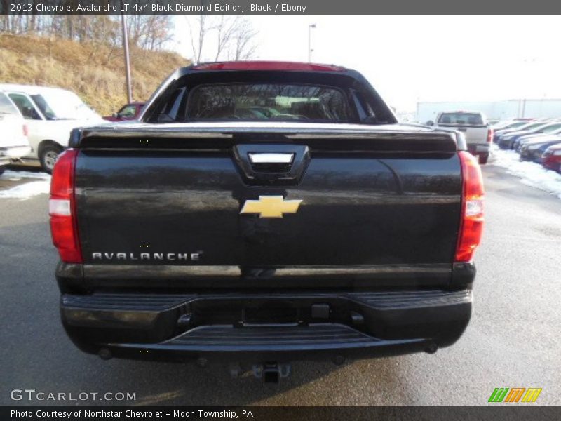 Black / Ebony 2013 Chevrolet Avalanche LT 4x4 Black Diamond Edition