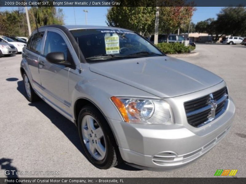 Front 3/4 View of 2009 Caliber SXT