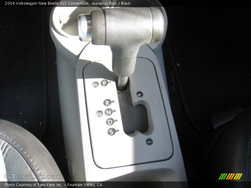 Aquarius Blue / Black 2004 Volkswagen New Beetle GLS Convertible