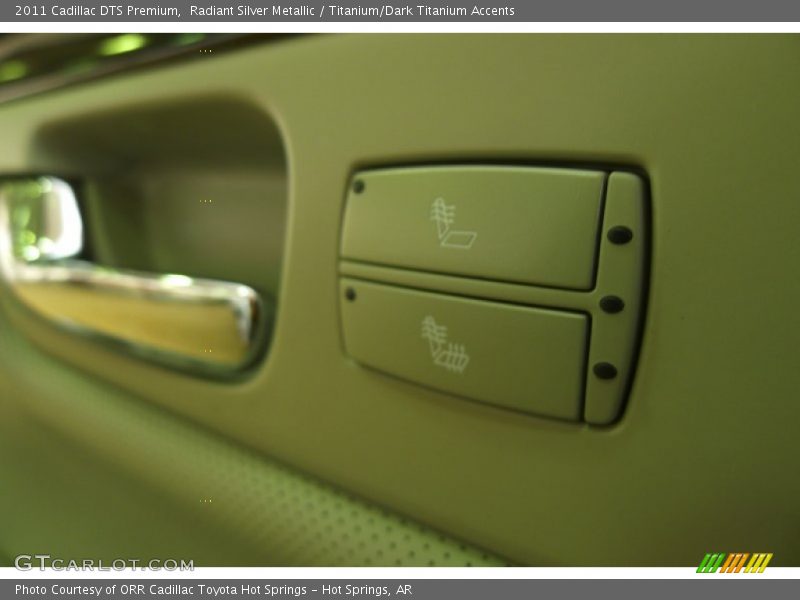 Radiant Silver Metallic / Titanium/Dark Titanium Accents 2011 Cadillac DTS Premium