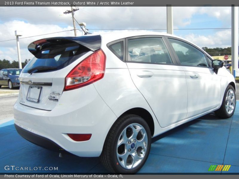 Oxford White / Arctic White Leather 2013 Ford Fiesta Titanium Hatchback