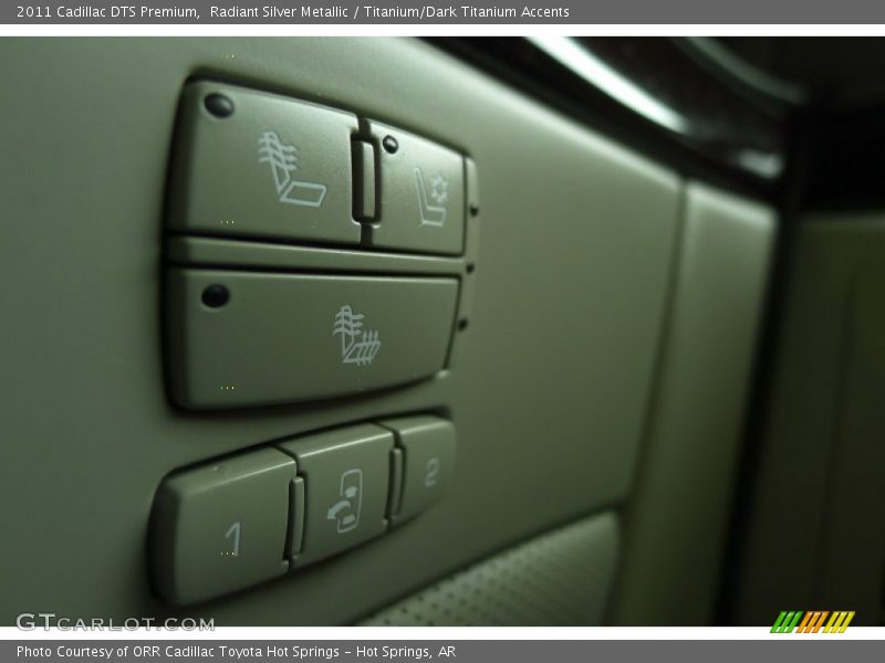 Radiant Silver Metallic / Titanium/Dark Titanium Accents 2011 Cadillac DTS Premium