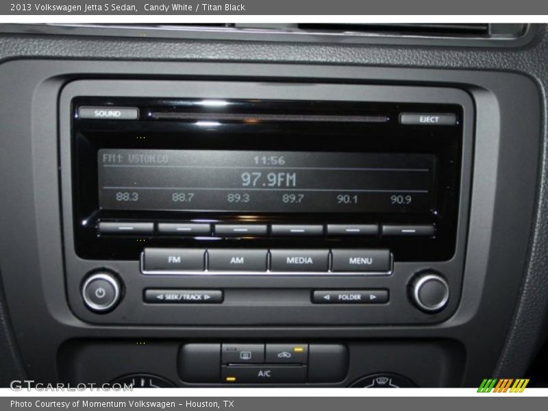 Candy White / Titan Black 2013 Volkswagen Jetta S Sedan