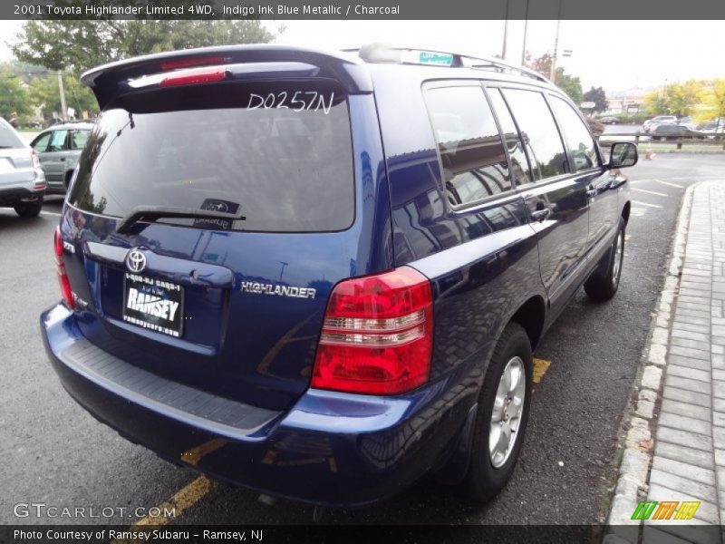 Indigo Ink Blue Metallic / Charcoal 2001 Toyota Highlander Limited 4WD