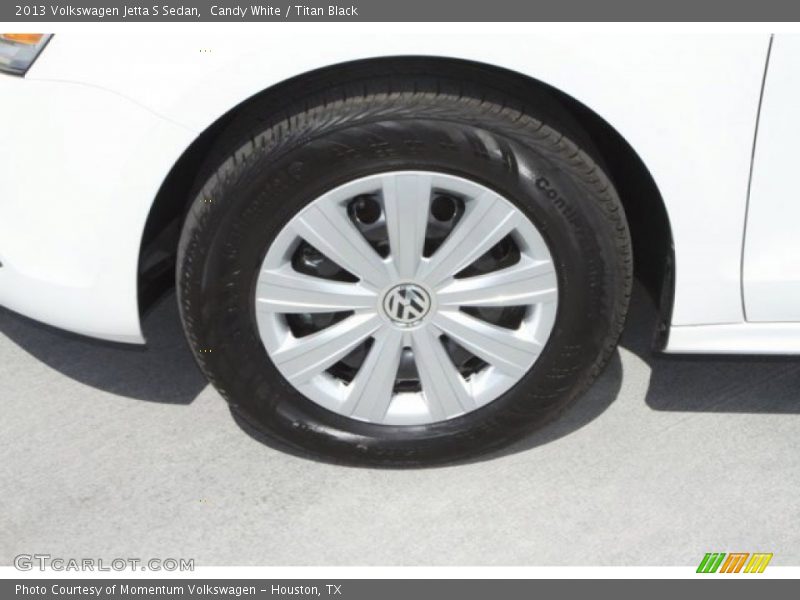 Candy White / Titan Black 2013 Volkswagen Jetta S Sedan