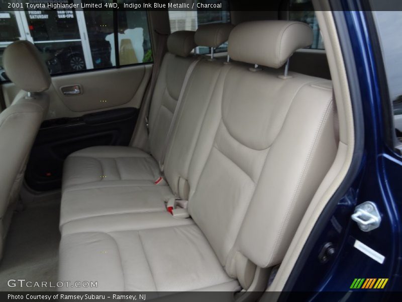 Indigo Ink Blue Metallic / Charcoal 2001 Toyota Highlander Limited 4WD