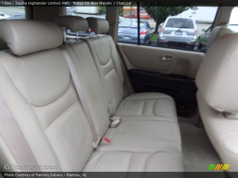 Indigo Ink Blue Metallic / Charcoal 2001 Toyota Highlander Limited 4WD