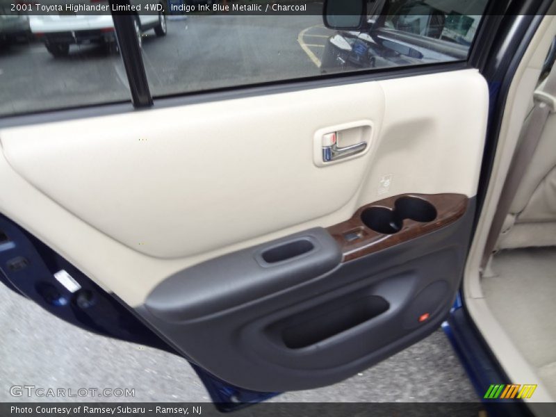 Indigo Ink Blue Metallic / Charcoal 2001 Toyota Highlander Limited 4WD