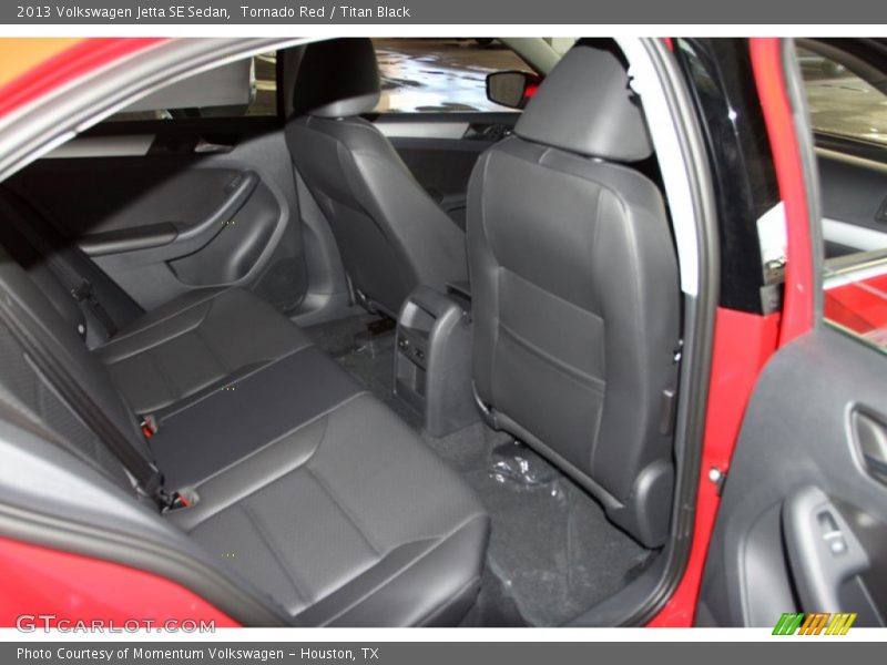 Tornado Red / Titan Black 2013 Volkswagen Jetta SE Sedan