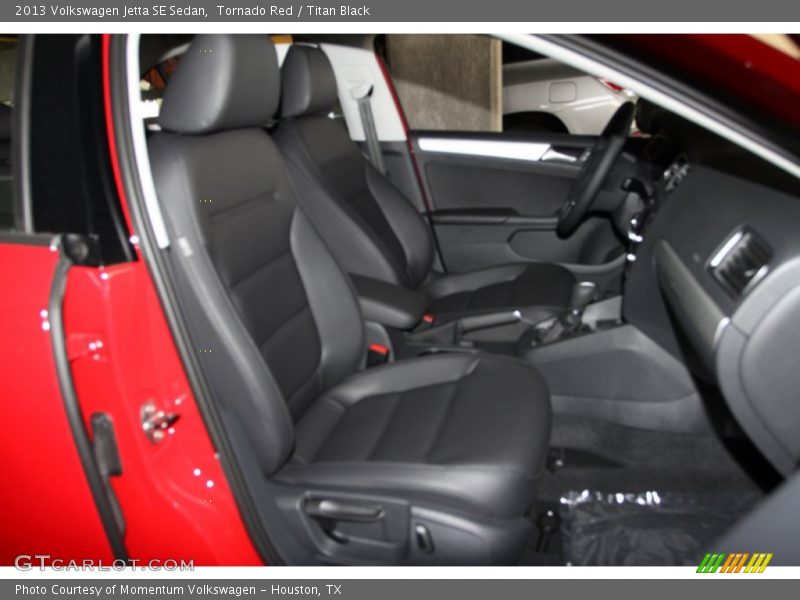 Tornado Red / Titan Black 2013 Volkswagen Jetta SE Sedan