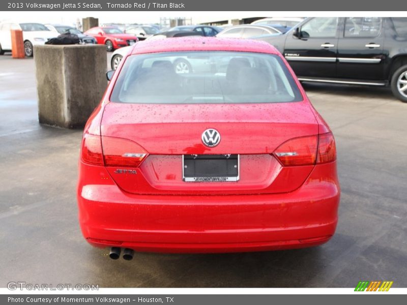 Tornado Red / Titan Black 2013 Volkswagen Jetta S Sedan