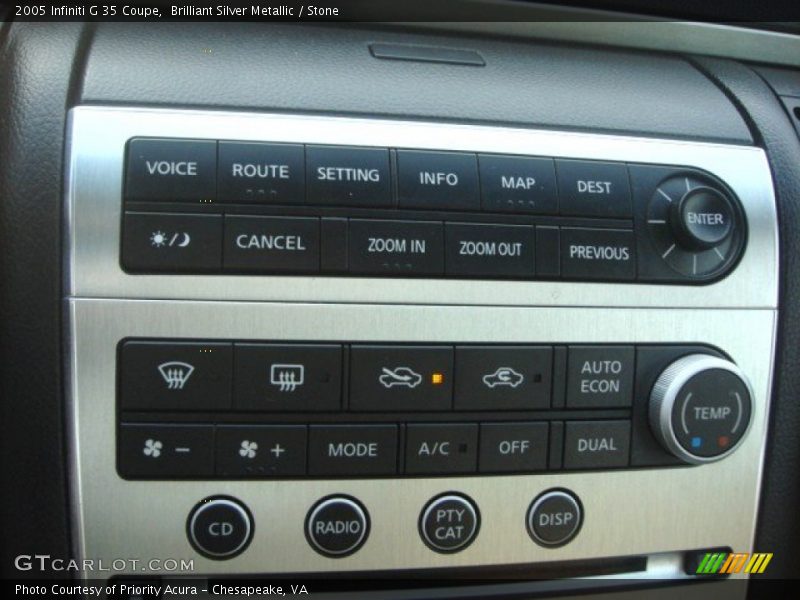 Controls of 2005 G 35 Coupe
