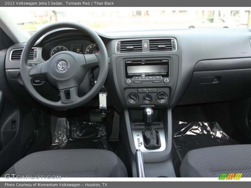 Tornado Red / Titan Black 2013 Volkswagen Jetta S Sedan