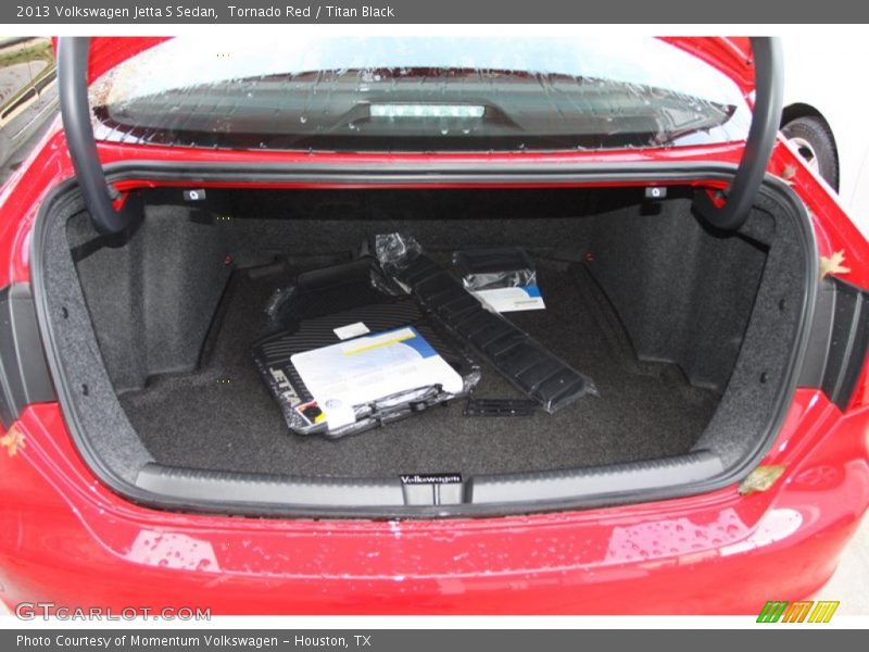 Tornado Red / Titan Black 2013 Volkswagen Jetta S Sedan