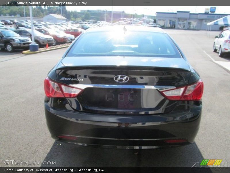 Midnight Black / Gray 2013 Hyundai Sonata GLS