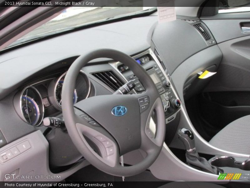Midnight Black / Gray 2013 Hyundai Sonata GLS