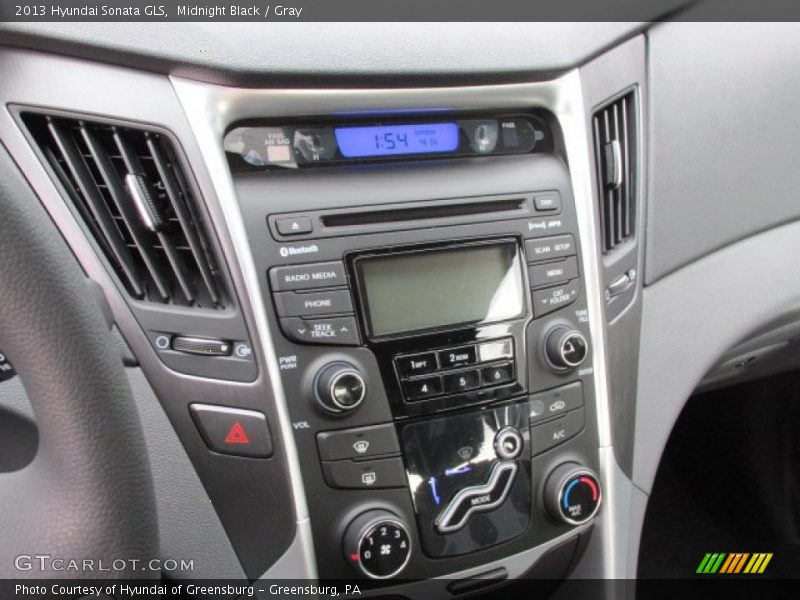 Midnight Black / Gray 2013 Hyundai Sonata GLS
