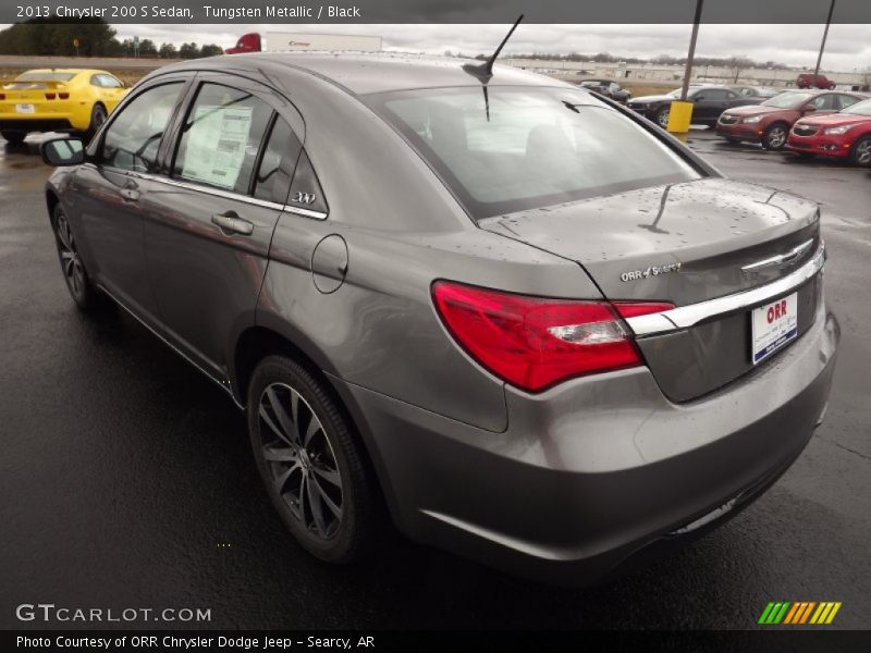 Tungsten Metallic / Black 2013 Chrysler 200 S Sedan