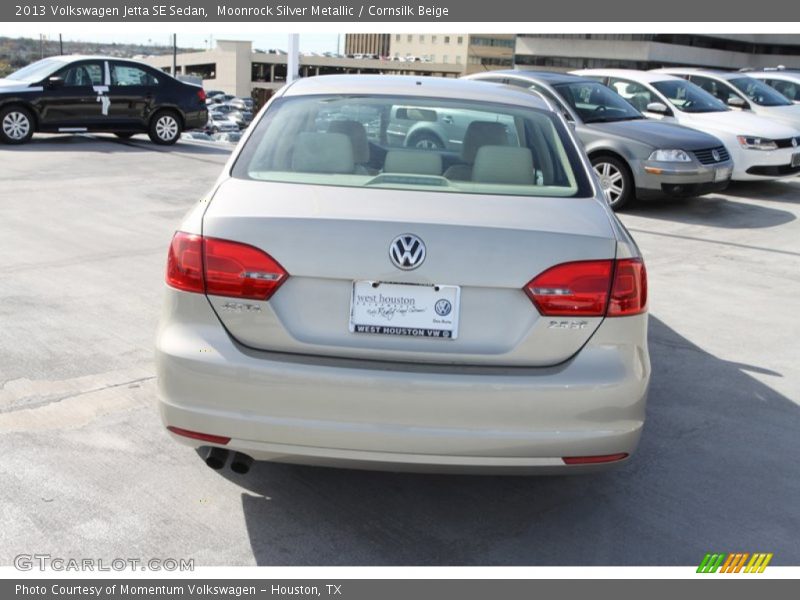 Moonrock Silver Metallic / Cornsilk Beige 2013 Volkswagen Jetta SE Sedan