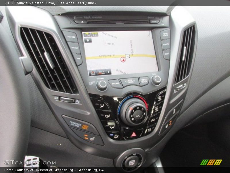 Elite White Pearl / Black 2013 Hyundai Veloster Turbo