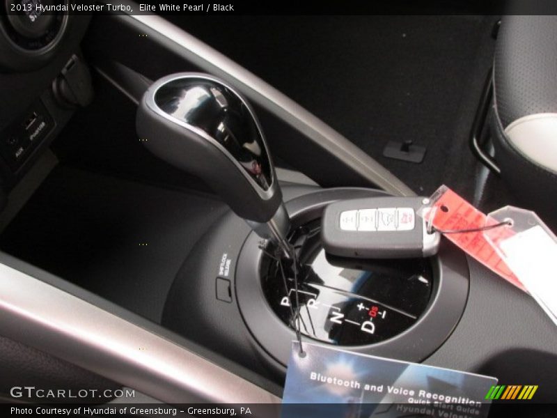 Elite White Pearl / Black 2013 Hyundai Veloster Turbo
