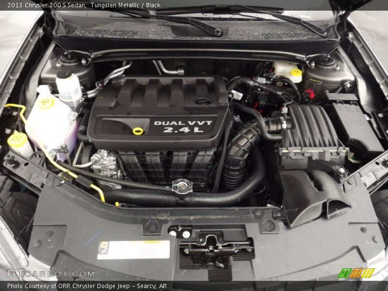 Tungsten Metallic / Black 2013 Chrysler 200 S Sedan