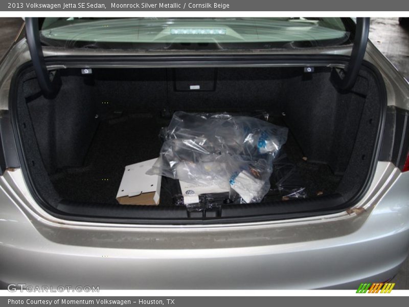 Moonrock Silver Metallic / Cornsilk Beige 2013 Volkswagen Jetta SE Sedan
