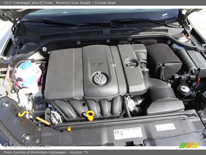 Moonrock Silver Metallic / Cornsilk Beige 2013 Volkswagen Jetta SE Sedan