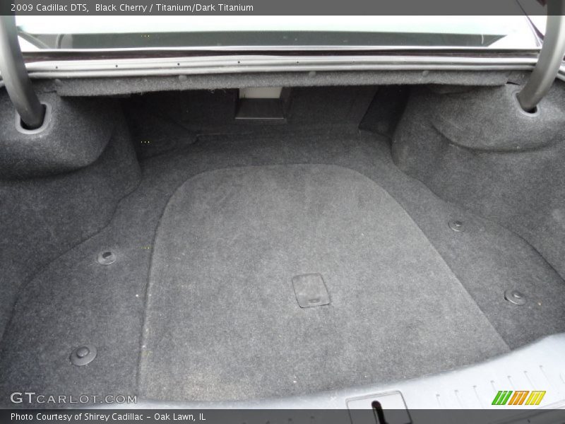  2009 DTS  Trunk