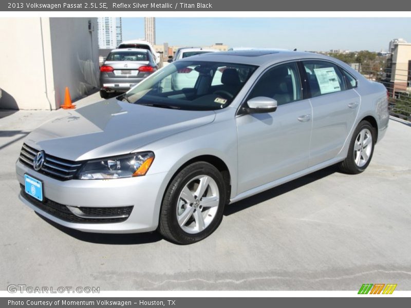 Reflex Silver Metallic / Titan Black 2013 Volkswagen Passat 2.5L SE