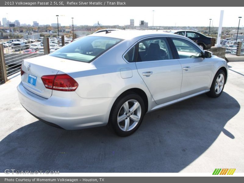 Reflex Silver Metallic / Titan Black 2013 Volkswagen Passat 2.5L SE