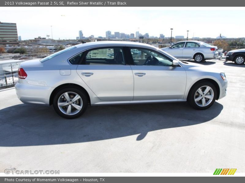 Reflex Silver Metallic / Titan Black 2013 Volkswagen Passat 2.5L SE