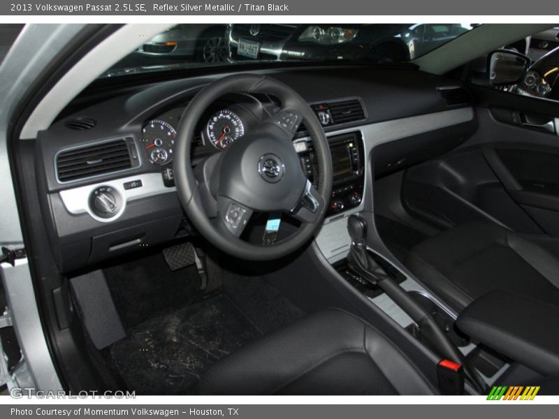 Reflex Silver Metallic / Titan Black 2013 Volkswagen Passat 2.5L SE