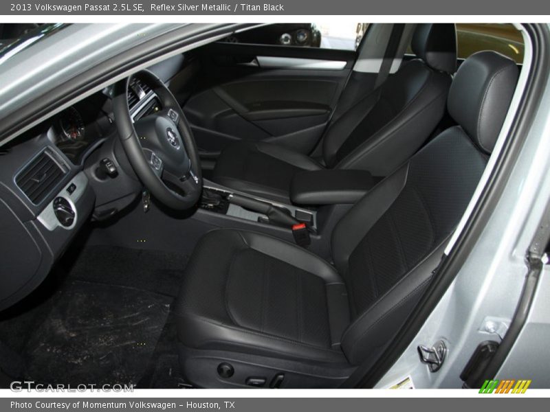 Reflex Silver Metallic / Titan Black 2013 Volkswagen Passat 2.5L SE