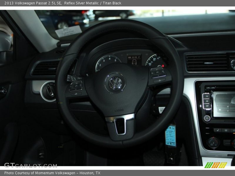 Reflex Silver Metallic / Titan Black 2013 Volkswagen Passat 2.5L SE