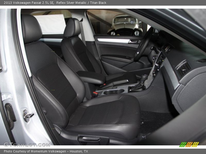 Reflex Silver Metallic / Titan Black 2013 Volkswagen Passat 2.5L SE