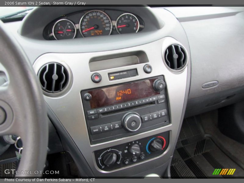 Controls of 2006 ION 2 Sedan