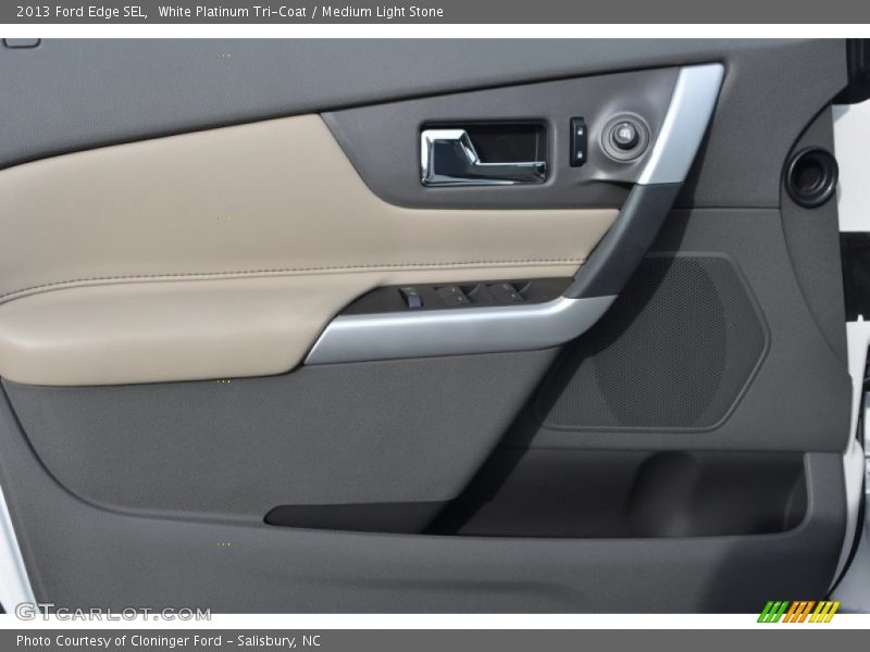 White Platinum Tri-Coat / Medium Light Stone 2013 Ford Edge SEL