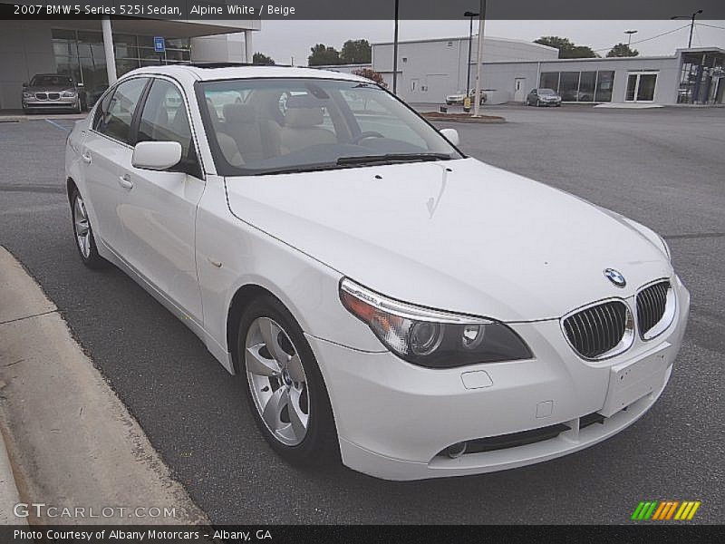 Front 3/4 View of 2007 5 Series 525i Sedan