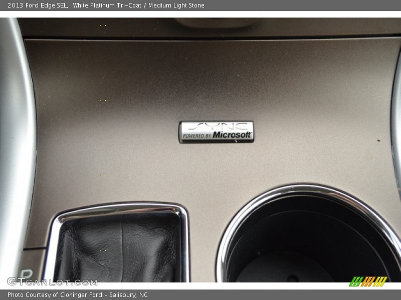 White Platinum Tri-Coat / Medium Light Stone 2013 Ford Edge SEL