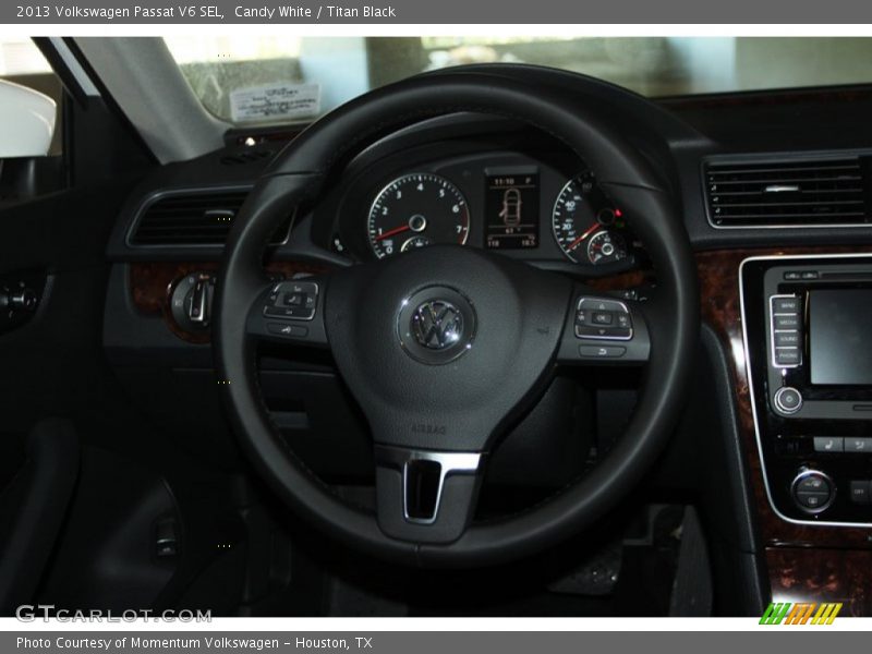 Candy White / Titan Black 2013 Volkswagen Passat V6 SEL