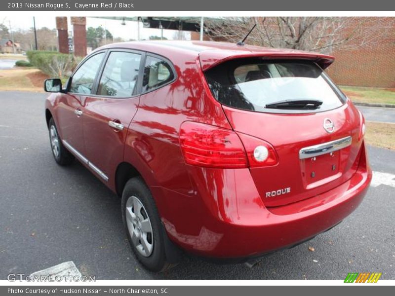 Cayenne Red / Black 2013 Nissan Rogue S