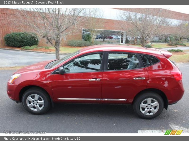Cayenne Red / Black 2013 Nissan Rogue S
