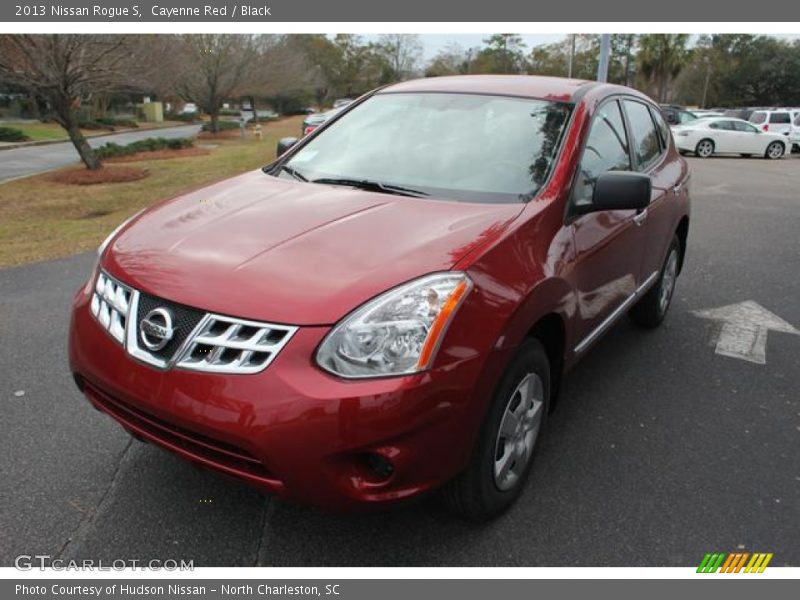 Cayenne Red / Black 2013 Nissan Rogue S
