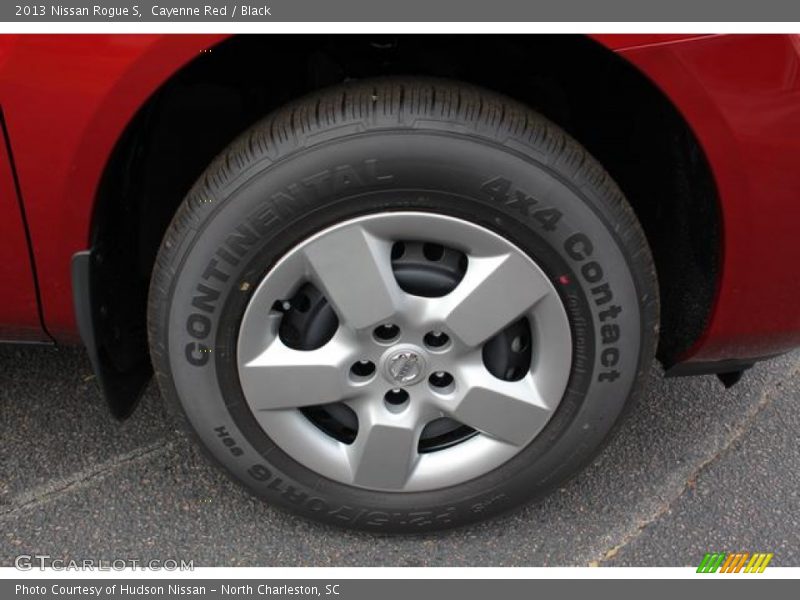 Cayenne Red / Black 2013 Nissan Rogue S